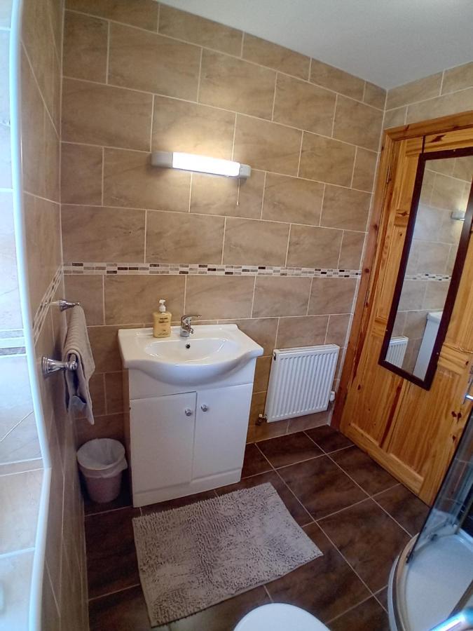 The Red Door Townhouse Apartment Ardara Εξωτερικό φωτογραφία